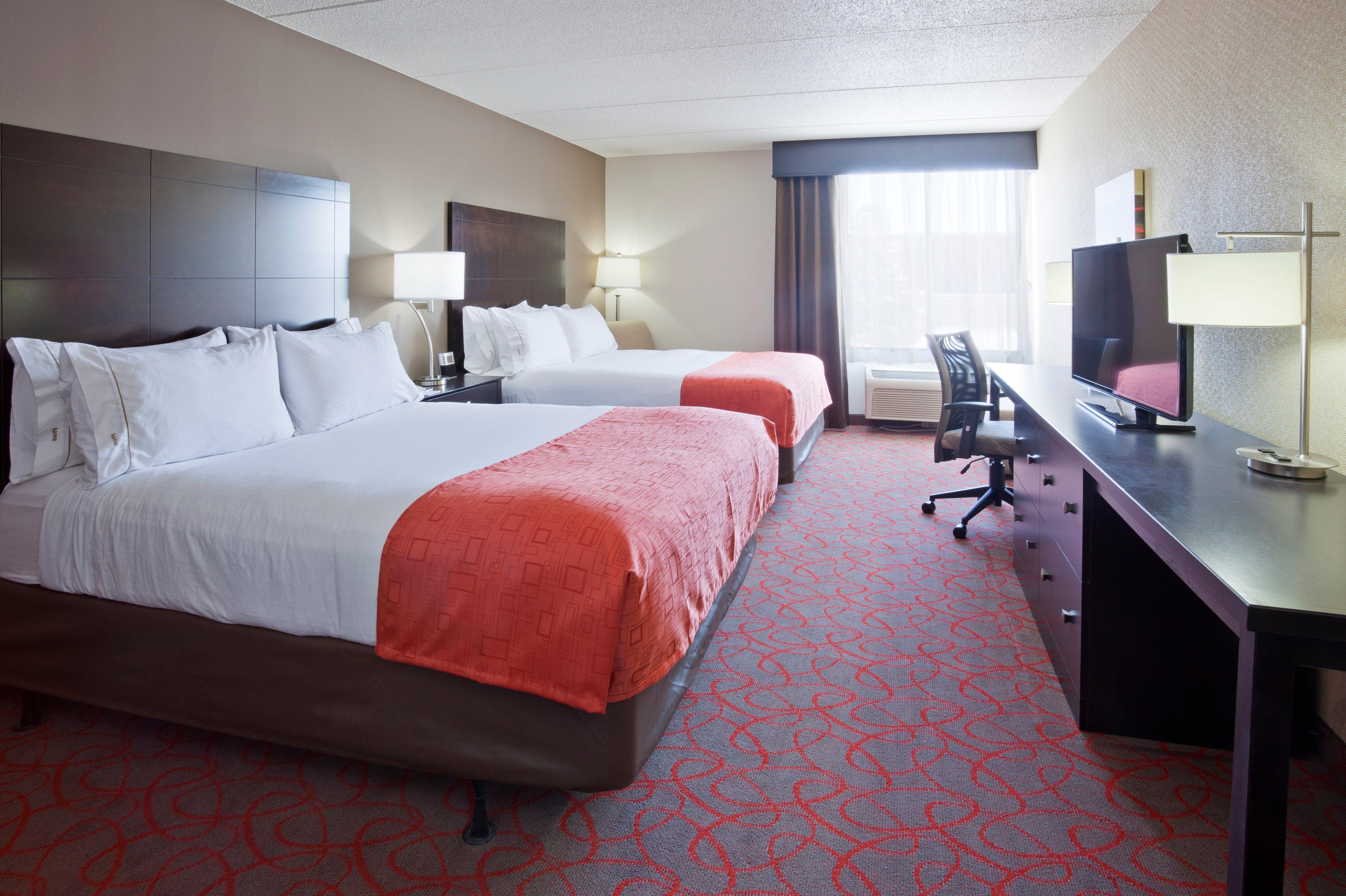 Holiday Inn Express & Suites Bloomington West By Ihg Exterior photo